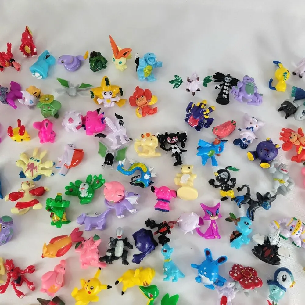 Vintage Pokemon Mini Figures RL Tiny R/LW 1
